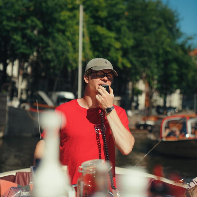 COZY AND FUN CANAL TOUR: A UNIQUE JOURNEY THROUGH AMSTERDAM - Drinks, snacks, and the optional upgrade that can change the feel