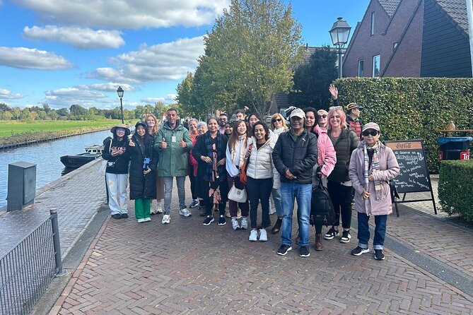 Daytrip Tour from Amsterdam to Zaanse Schans and Giethoorn - Who this daytrip suits best