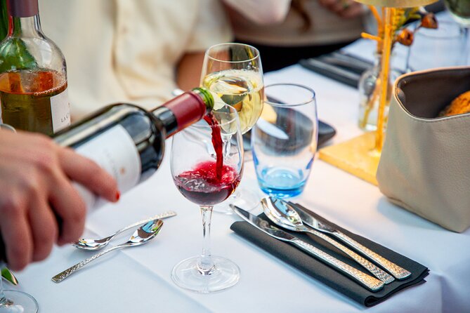 Dinner Canal Cruise Amsterdam: 4-Courses Including Drinks - Cruising the Canal Ring: Bridges, the Golden Bend, and Why It Looks Better at Night