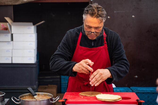 Dutch Street Food Tour on Amsterdam Market - Albert Cuyp Market: Amsterdam’s Go-To Place for Dutch Street Food