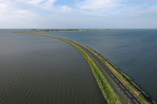 E-Bike PRIVATE tour Countryside of Amsterdam Volendam Marken - Volendam: fishing village charm with quick, easy wandering