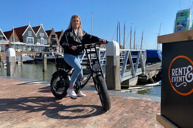 E-fatbike rental Volendam - Countryside of Amsterdam - Edam in About an Hour: Canals, Alleys, and Cheese Time