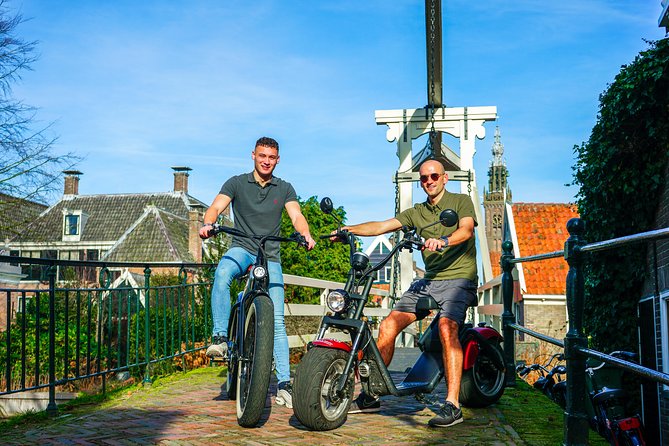 E-scooter rental Volendam - Countryside of Amsterdam - E-chopper rental reality check: license, fitness, and pace
