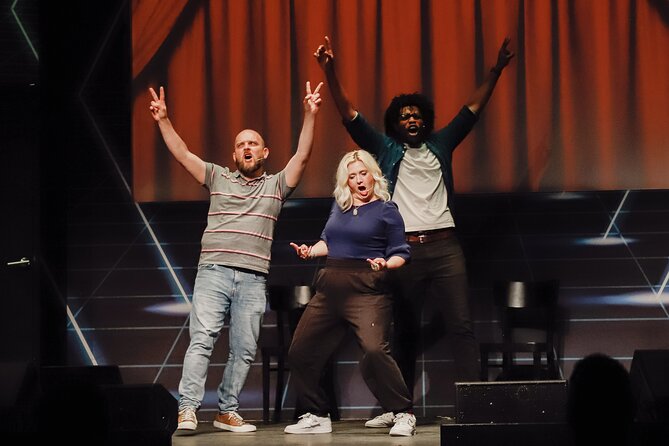 English Comedy Show Amsterdam: Boom Chicago - Dress for Amsterdam weather, especially if you run cold