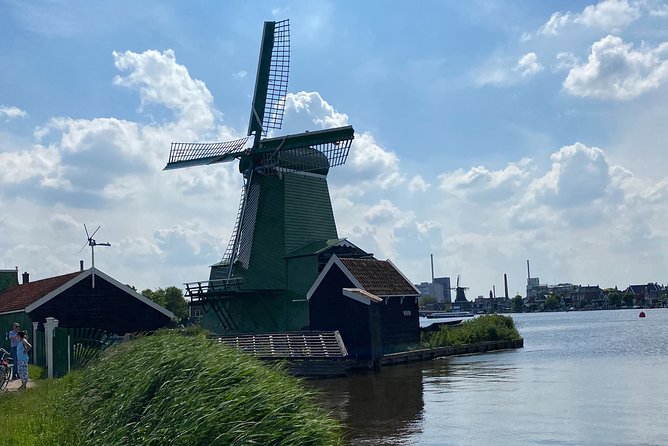 Escape Amsterdam: E-Bike to Zaanse Schans Windmills & Zaandam - Should you book Escape Amsterdam to Zaanse Schans?
