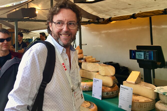Exclusive Cheese Walk & Dutch Wine Discovery - Spui Book Market: a quick intro with a city twist