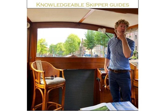 Exclusive Cruise! 90 min - 12 guests max - Book Leemstar! - A 1928 fully electric saloon boat in the heart of Amsterdam