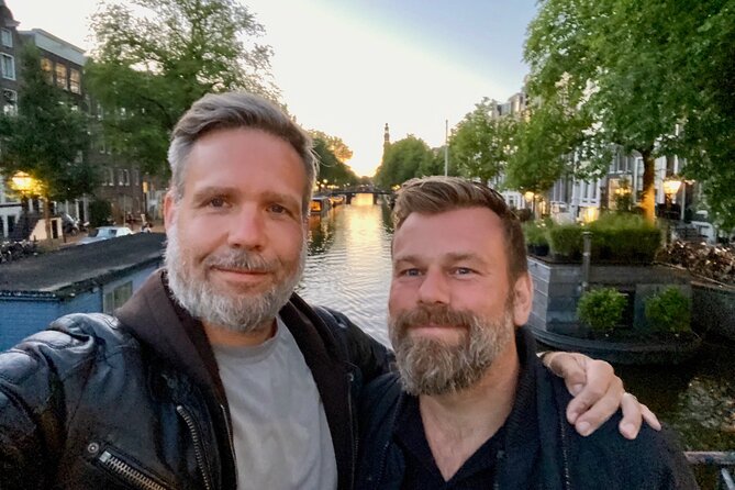 Explore hidden streets with friends - Private Tour - Should you book this Amsterdam Feeling private walk?