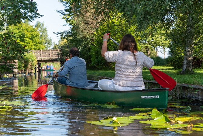 Fresh nose tour with the canoe through the nature near Amsterdam - The halfway drink stop: why a break in the canoe is smart