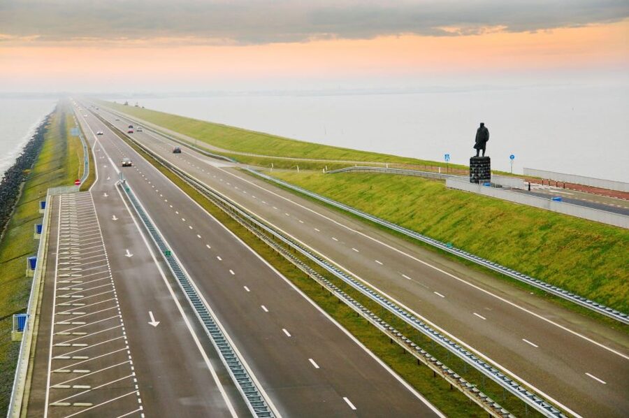 From Amsterdam: 4 Provinces Highlights Van Tour - Price and what you get for $146