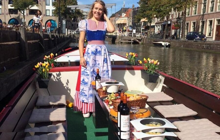 From Amsterdam; Alkmaar Cheese market & Zaanse Schans - Who should book this Amsterdam to Alkmaar and Zaanse Schans tour