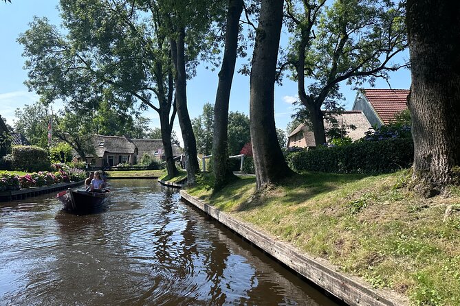 From Amsterdam: Giethoorn Day Trip with Canal & Village Tour - Who should book this Giethoorn day trip?