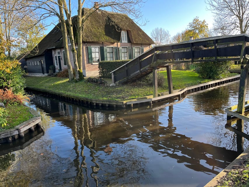 From Amsterdam: Giethoorn Small Group Tour with Boat Ride - Who should book this tour, and who should skip it