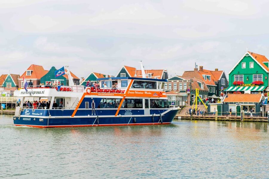 From Amsterdam: Keukenhof and Dutch Countryside Tour - Volendam and Marken: fishing-village color with limited roaming time