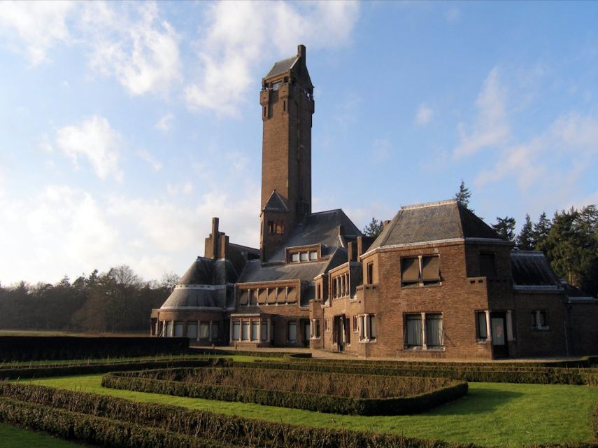 From Amsterdam: Small Group Tour NP Hoge Veluwe (Van Gogh) - The drive out of town: what you gain in comfort for 70 minutes