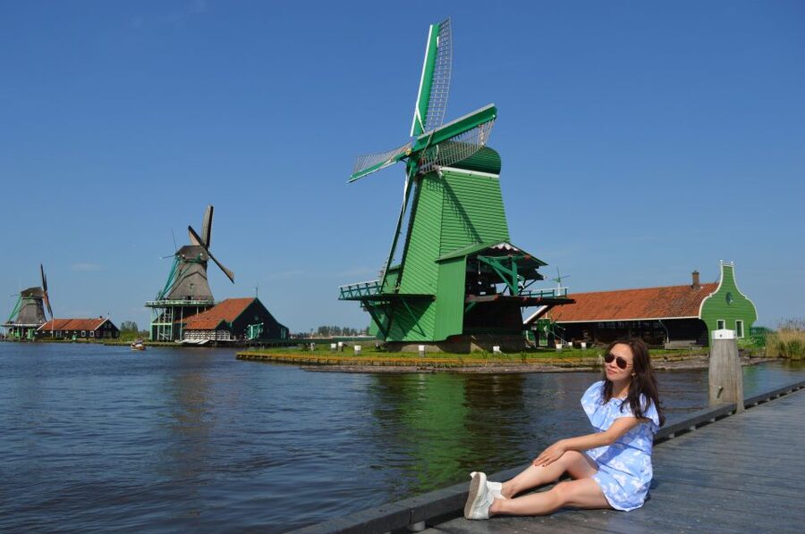 From Amsterdam: Small Group Zaanse Schans and Volendam Tour - How Much Walking Is Actually Involved
