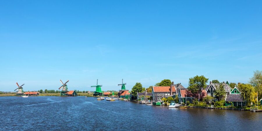 From Amsterdam: Windmills of Zaanse Schans Tour - Inside the mill story: what the guided time gives you