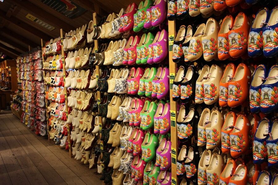 From Amsterdam: Windmills, Volendam, & Marken Private Tour - Key things to know before you go