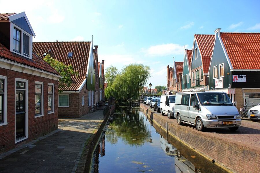 From Amsterdam: Windmills & Volendam Private Tour - Should you book this Windmills & Volendam private tour?