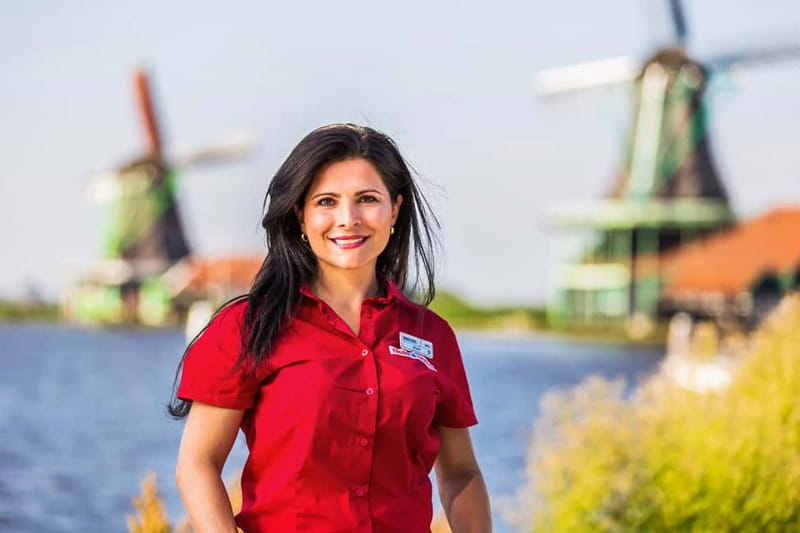 From Amsterdam: Zaanse Schans, Volendam, and Marken Day Trip - Cheese factory stop: why this isn’t just a tasting table