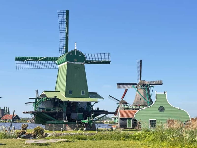 From Amsterdam: Zaanse Schans Windmills & More - E-Bike Tour - Who this Amsterdam to Zaanse Schans ride suits best