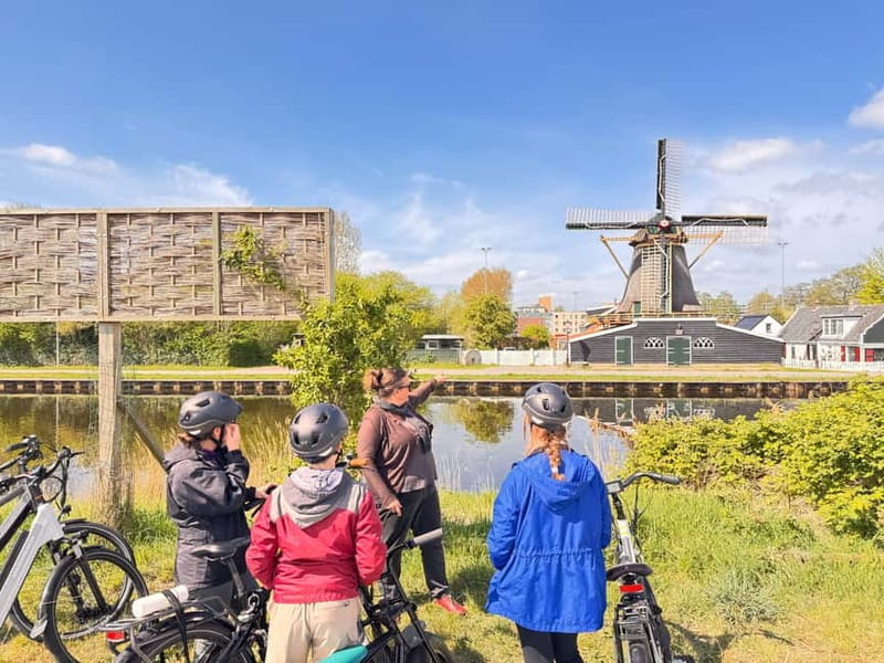 From Amsterdam: Zaanse Schans Windmills & More - E-Bike Tour - Meeting at Those Amsterdames and getting rolling