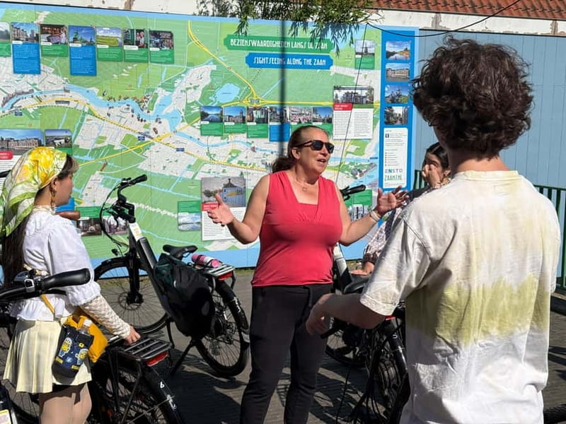 From Amsterdam: Zaanse Schans Windmills & More - E-Bike Tour - Bikes, safety, and what to wear for a comfy 40 km day