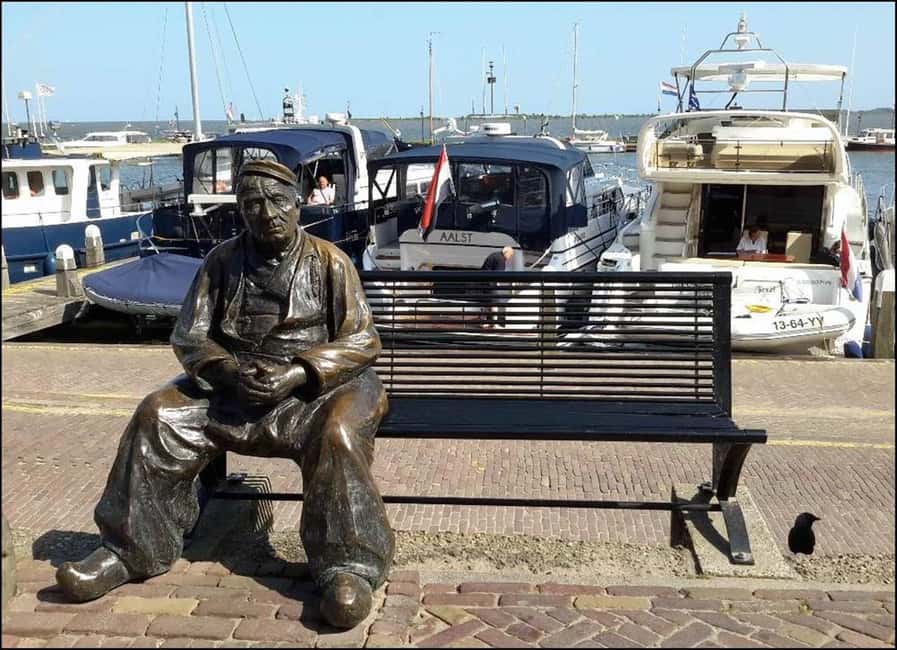 Full-day excursion to Edam, Volendam, and Marken - Volendam: fishing-village walking, historic hotel vibes, and boats
