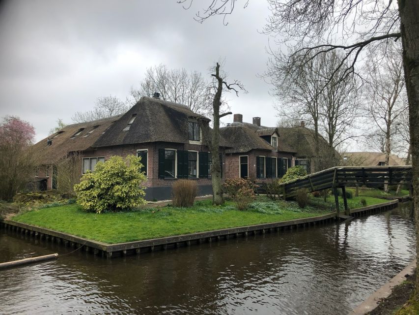 Giethoorm & Exploring the North of The Netherlands Tour - Giethoorn and Hasselt: a North Holland day that moves at human speed