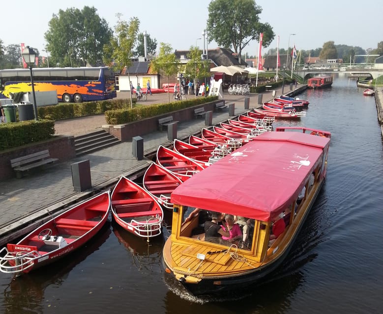 Giethoorn: Canal cruise Giethoorn village and lake - My call: should you book the Giethoorn canal cruise by Zwaantje?