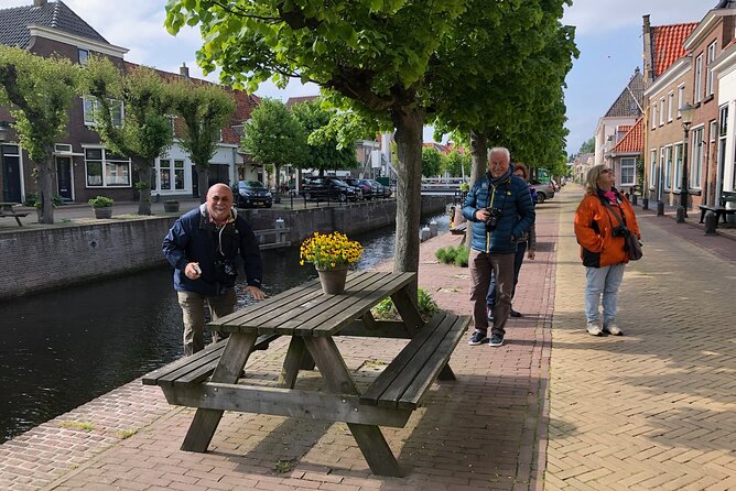 Giethoorn, Private Boat Tour & Exploring the North Netherlands - Giethoorn: Car-Free Canals, One Hour on a Punter
