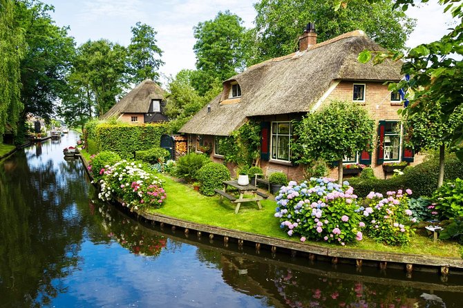 Giethoorn Private Tour & Boat Trip - Key highlights you should know