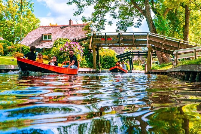 Giethoorn Private Tour & Boat Trip - What to do when you’re on your own in Giethoorn