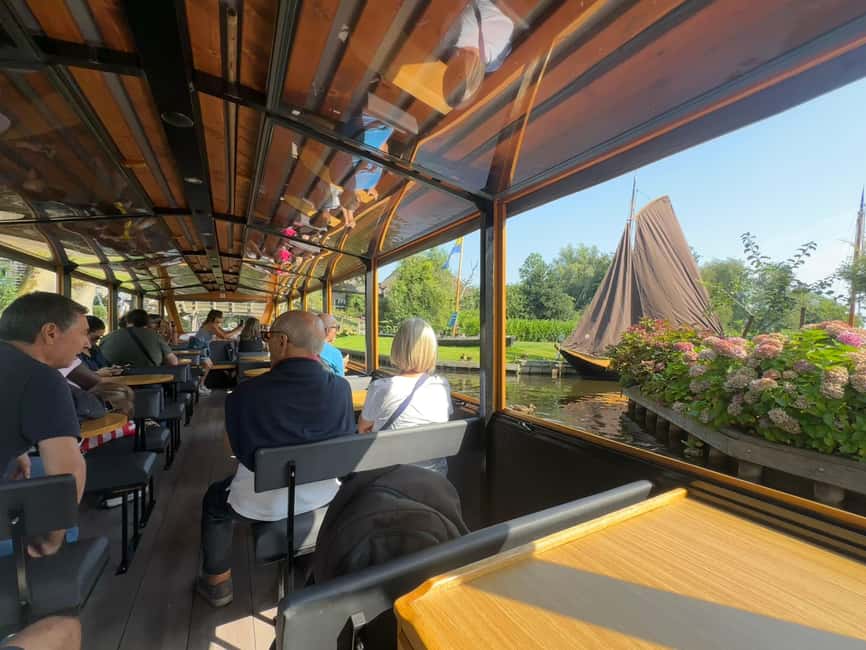 Giethoorn: Round trip from Amsterdam optional guided cruise - The Amsterdam to Giethoorn coach ride, 9:00 AM to 10:20 AM