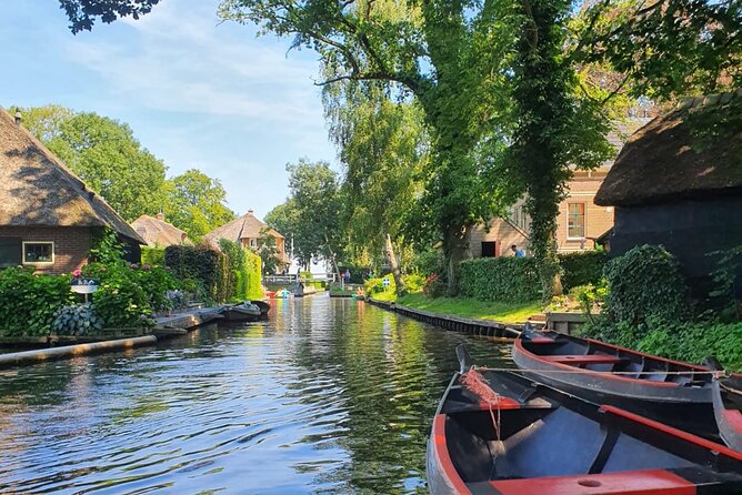 Giethoorn Small-Group Tour from Amsterdam (Max. 8 People) - Price and value: why this costs more than a basic bus trip