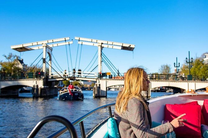 Guided Amsterdam Canal Cruise – Snacks & Drinks on board(1 Hour) - Snacks and drinks on board, plus what that means for value