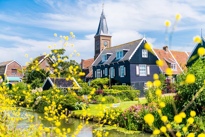Guided Day Trip - Volendam, Zaanse Schans, Marken & Edam - The Bus Ride to Marken, and Why It Sets Up the Day