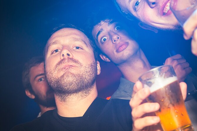 Guided Private Bar Tour in Amsterdam City Center - Stop 1: Amsterdam, guided into the right neighborhood for your group