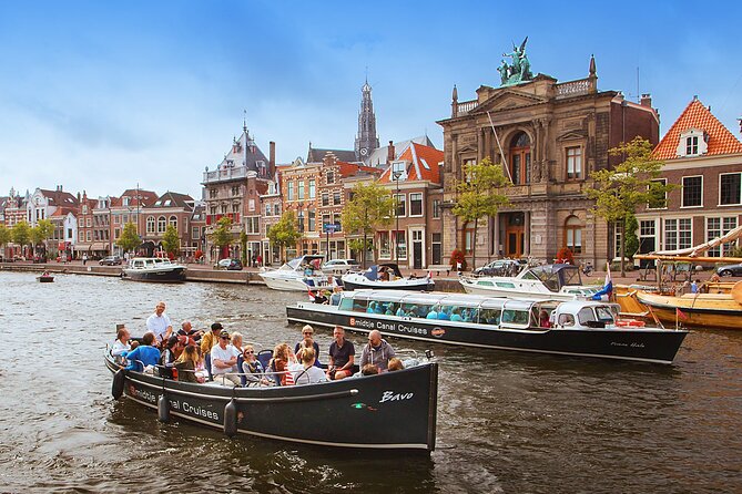 Haarlem: 50 minutes Boat Cruise - The simple start: Spaarne 11A and a quick canal loop