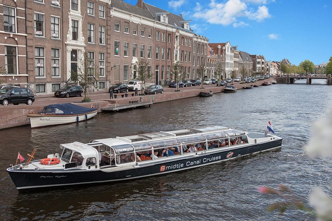 Haarlem: 90-minute Beer Tasting Cruise - Haarlem by canal, with beer, in just 90 minutes
