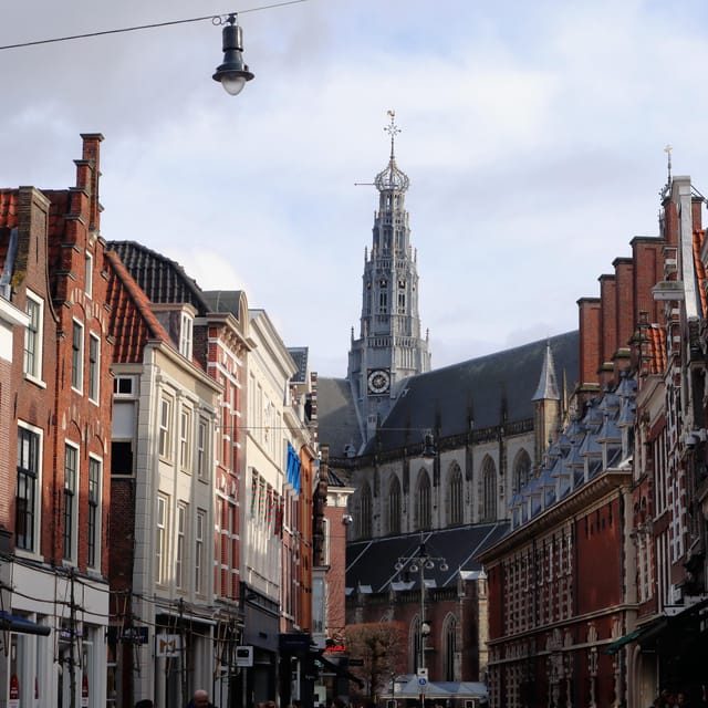 Haarlem: City Highlights Walking Tour - Getting oriented at Lepelstraat 2 and Grote Markt