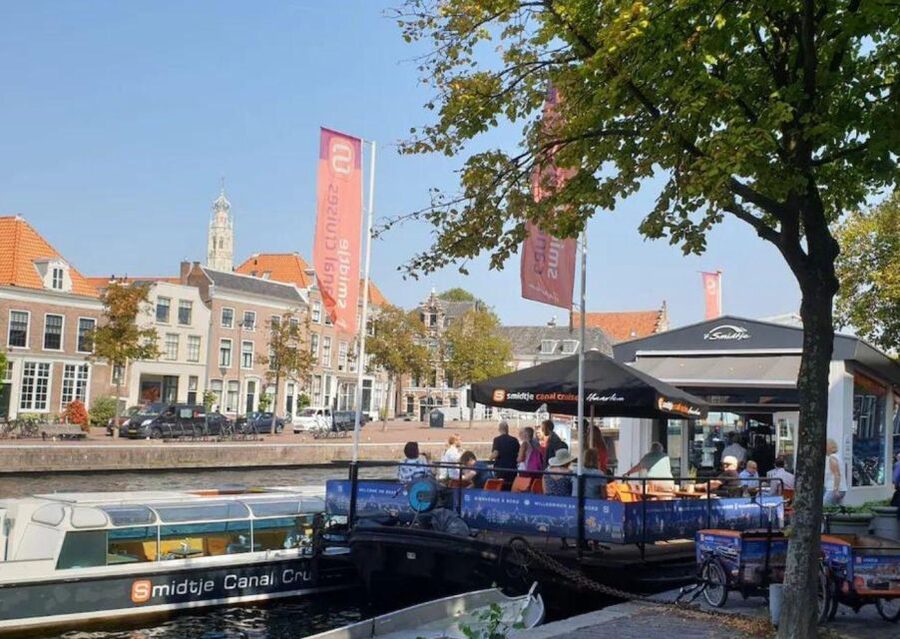 Haarlem: Dutch Windmill & Spaarne River Sightseeing Cruise - 1.5 Hours on the Spaarne River, With a Skipper and Multi-Language Audio Guide