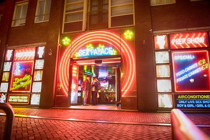 Half-Day Tour of Red Light District and Jordaan District with Private Guide in Amsterdam - De Pijp and Albert-Cuyp Market, the best kind of Amsterdam “random wandering”