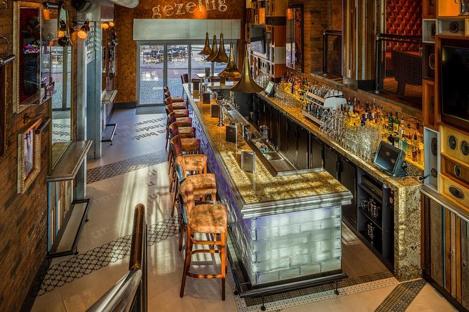 Hard Rock Cafe Amsterdam with Set Lunch or Dinner - Service quality: where the reviews clearly agree