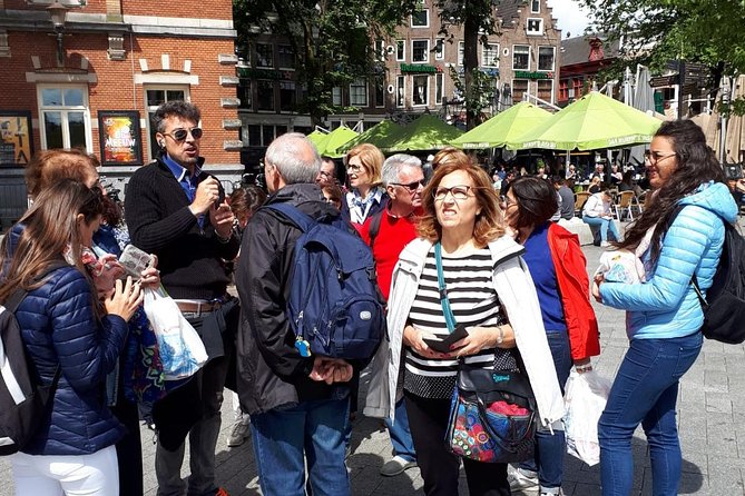 Historical tour of Amsterdam with Italian guide - First Red Light District and the “understand, don’t stare” approach