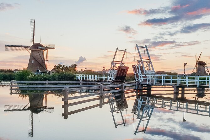 Kinderdijk, The Hague, Mauritshuis Private Tour from Amsterdam - UNESCO Kinderdijk: pumping stations, dykes, and real working windmills