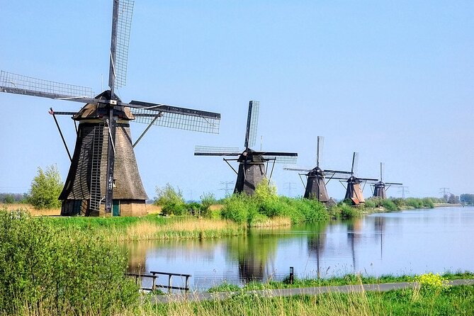 Kinderdijk Windmills and Delft Small-Group Tour from Amsterdam - Why the guide matters at Kinderdijk, and what you should expect