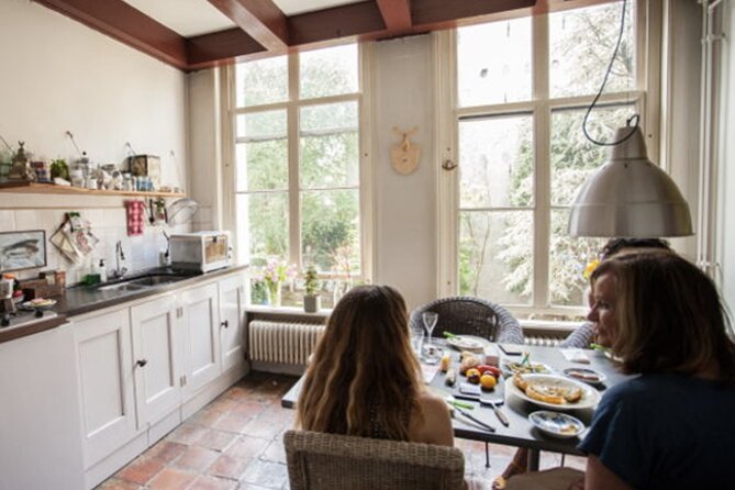 Learn to Make Dutch Pancakes in a Beautiful Amsterdam Canal House - Should you book this Dutch pancake lesson in a canal house?