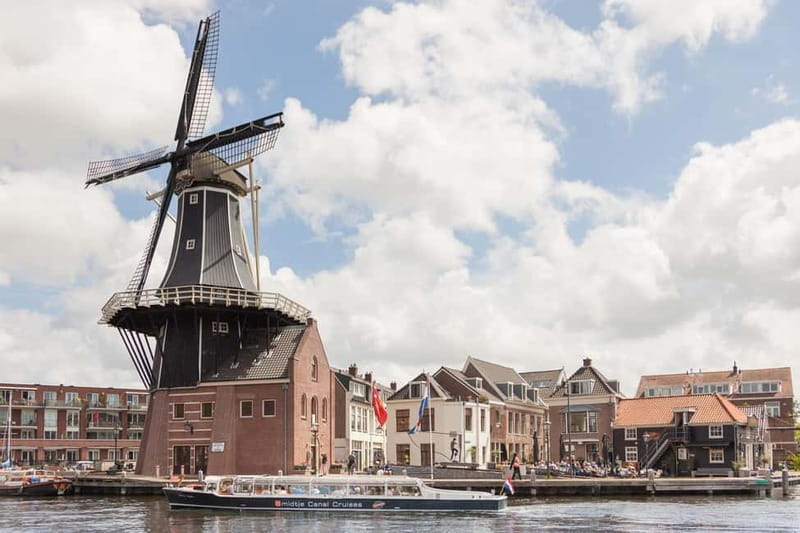 Local Cheese and Wine Cruise through Haarlem - Why Haarlem from the water feels different