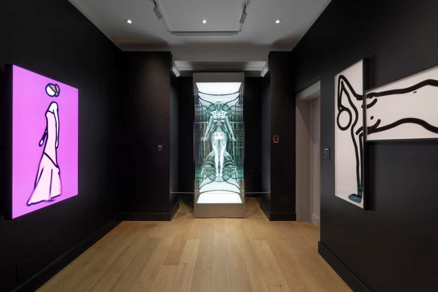 Moco Museum Amsterdam Entrance Tickets with Banksy & More - Layout and pacing: how to avoid feeling rushed